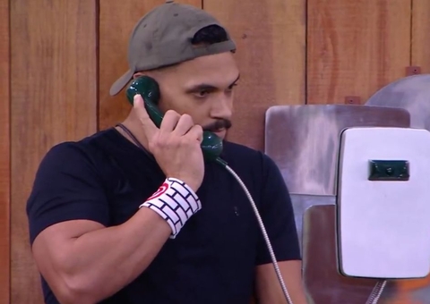 Vinicius atende o Big Fone e indica Maike e Eva ao Paredão do BBB25