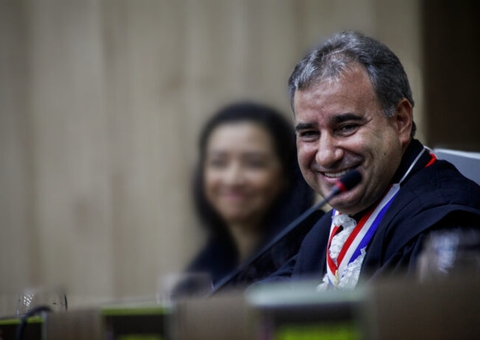 Justiça manda Via Marconi devolver dinheiro de cliente que comprou Fiat Toro com defeito em Manaus