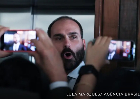 Eduardo Bolsonaro ataca Moraes e diz que Ministro tenta matar o pai