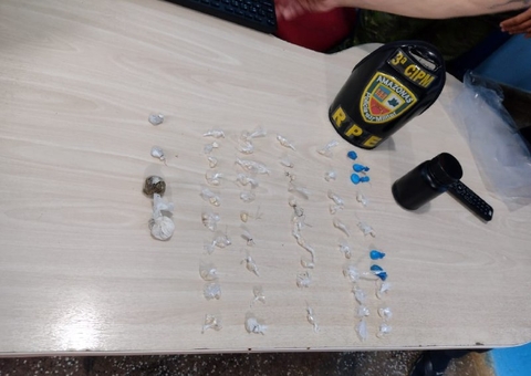 Homem é preso com várias porções de drogas durante abordagem no Amazonas