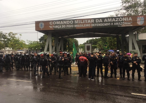 SSP finaliza retirada de bolsonaristas da frente do Comando Militar da Amazônia em Manaus