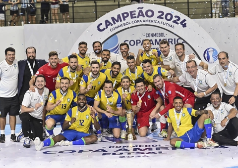 Brasil lidera primeiro ranking de futsal da Fifa no masculino e no feminino