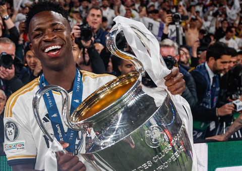 PSG tem interesse em Vini Jr para o lugar de Mbappé