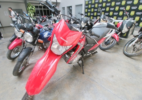 Quase 20 motos roubadas em Manaus são apreendidas em Manacapuru