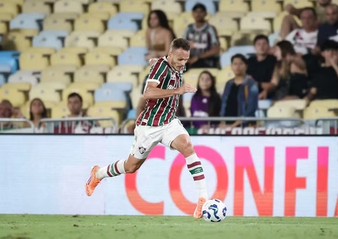 Em jogo atrasado, Fluminense vence Ceará com gol de falta de Renê