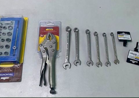 Homem é preso por roubar ferramentas de loja em Manaus