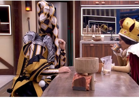 Matteus diz para Isabelle que não vê maldade em dar selinho; vídeo