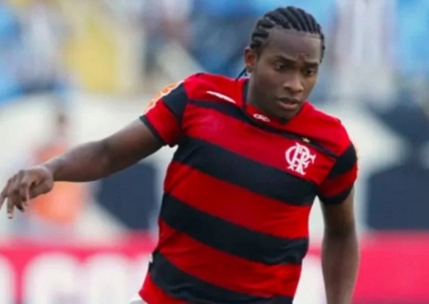 Willians, ex-volante do Flamengo, tem prisão decretada e está foragido