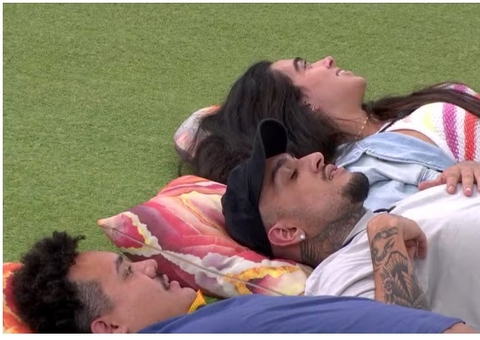 Após polêmica, Bin Laden admite que conhece humorista de 'calma, calabreso'