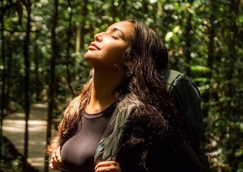 Ex-BBB Vanessa Lopes compartilha reflexões durante viagem ao Amazonas
