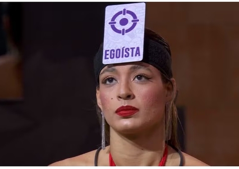 Davi causa climão ao chamar Beatriz de egoísta: 'só pensa em você'