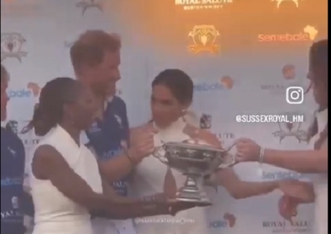 Mulher se aproxima de Príncipe Harry e Meghan Markle dá 'chega pra lá'