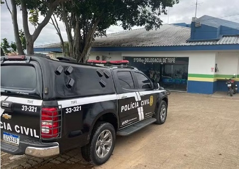 Indígena é preso suspeito de estuprar primo de 8 anos em campo de futebol em Tefé