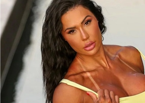 Gracyanne tentou impedir demissão de personal após traição vir à tona