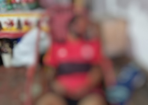 Xuxinha é retalhado a golpes de terçado e abandonado em rua do Coroado