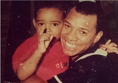 Filho de Anderson Leonardo, do Molejo, posta homenagem em despedida ao pai