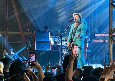 Shows de Paulo Ricardo e Dubdogz reúne mais de 10 mil pessoas na Ponta Negra; vídeos