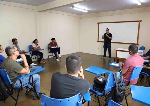Escola Estadual Mayara Redman abre inscrições para curso de Libras; confira