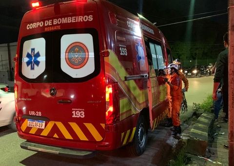 Vídeo mostra resgate de homem após sofrer descarga elétrica no Novo Aleixo