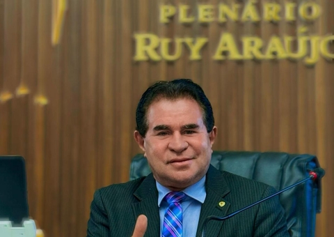 Deputado Dr. Gomes é internado às pressas em hospital de Manaus