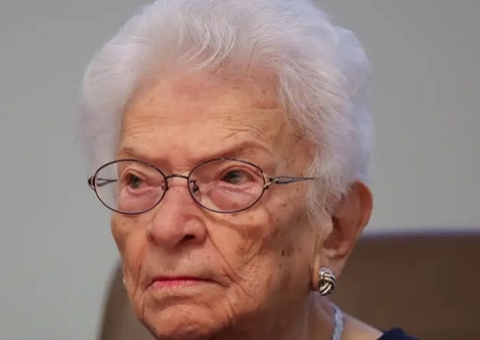 Erundina deixa UTI, é transferida para quarto e recebe visita de Lula