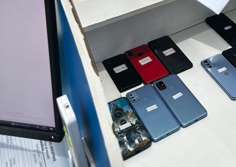Mais de 20 celulares roubados são recuperados pela polícia em Maués