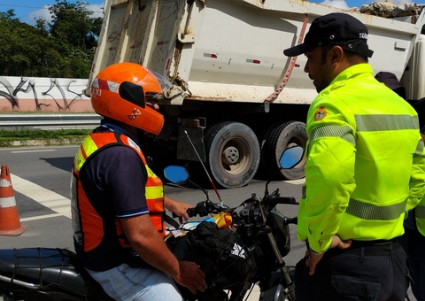 Motoristas recebem alertas sobre radares eletrônicos no Rapidão
