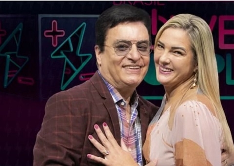 Cantor Nahim comemorou o Dia dos Namorados ao lado da ex-mulher