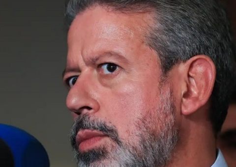 Lira diz que Câmara não deve avançar em relação ao que a lei já permite sobre aborto