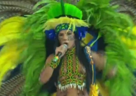 Vídeo: Cunhã-poranga do Boi Caprichoso canta 'Dança das Morubixabas'