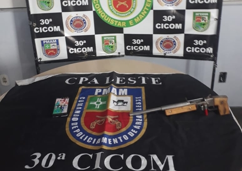 Jovem é preso com arma caseira em balneário de Manaus