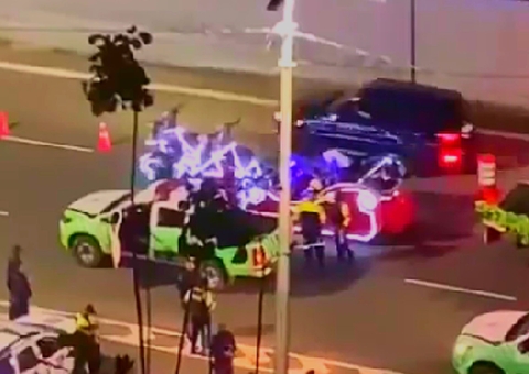 Papai Noel se recusa a fazer bafômetro e tem trenó apreendido em blitz; vídeo