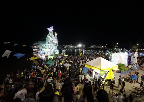 Romaria das Águas 2023 reúne centenas de fiéis em Parintins; veja imagens