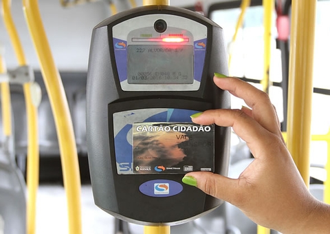 Unidade itinerante do Sinetram realiza emissão do Cartão Passa Fácil na zona leste de Manaus