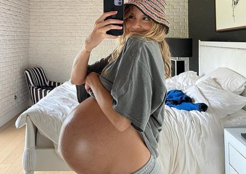 Isabella Scherer mostra barriga após gravidez: ‘Umbigo não sei se volta’