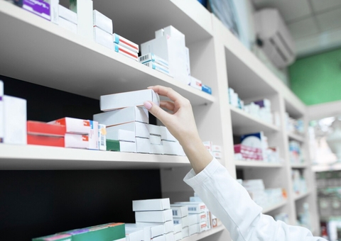 Medicamentos devem ficar mais caros a partir de domingo  