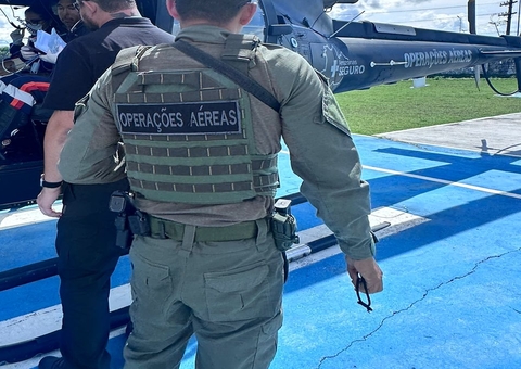 Helicóptero da SSP resgata idoso em comunidade da zona rural de Manaus 