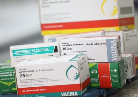 Com vacinação abaixo da média, Amazonas corre risco de ter novos casos de paralisia infantil