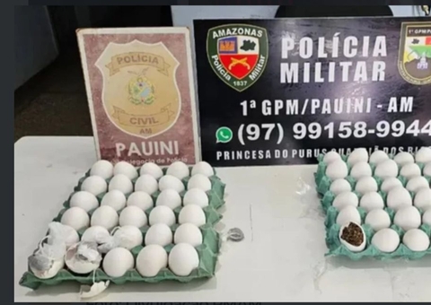 Mulher é presa ao tentar entregar ovos entupidos de maconha em delegacia do Amazonas