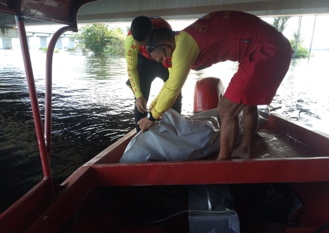 Jovem vai nadar no Rio Negro após corrida e morre afogado no Amazonas