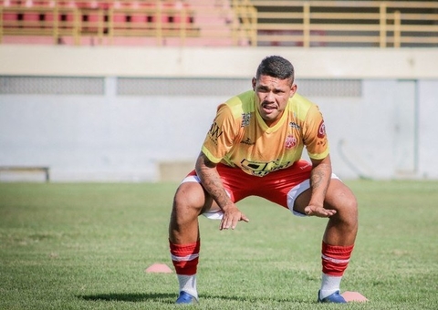 Jogador Marcos Vinícius está na UTI após sofrer grave acidente de carro