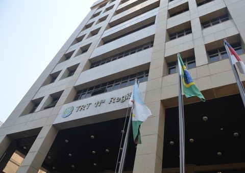 Bancária demitida por justa causa ao receber auxílio é readmitida em Manaus