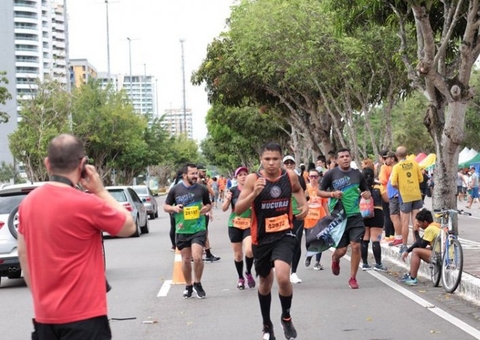 Maratona Internacional movimenta mais de 6 mil corredores neste domingo em Manaus