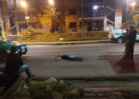 Homem é estrangulado com fio de telefone e jogado em rua de Manaus