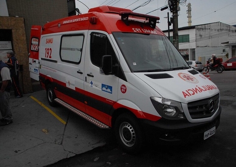 Homem vai parar no hospital após ser agredido até desmaiar em Manaus 