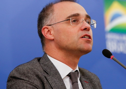 Mendonça suspende julgamento de deputado bolsonarista no STF