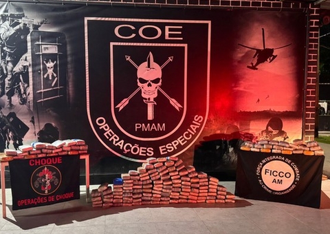 Homem é preso com 165 kg de drogas escondidos em casa em Manaus