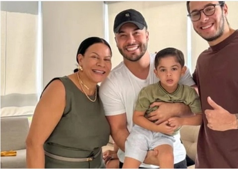 Irmão de Marília Mendonça sai em defesa de Murilo Huff no Dia das Mães