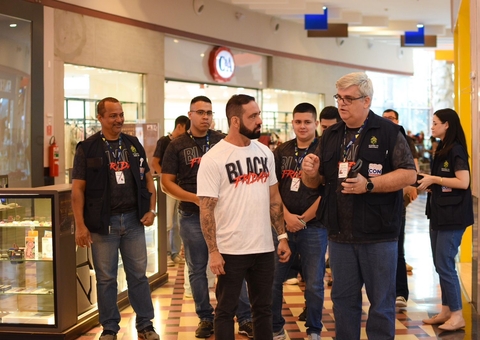 Procon autua lojas por tentarem enganar clientes durante a Black Friday em Manaus