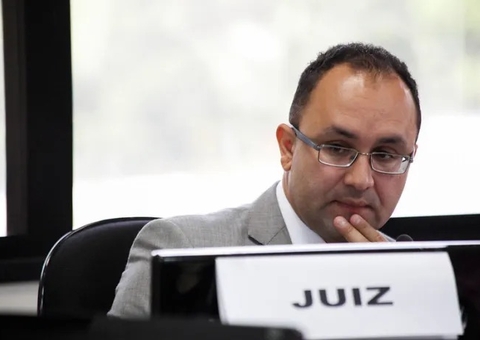 Banco deve indenizar por irregularidades em conta de cliente no Amazonas